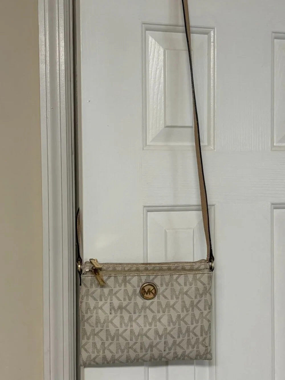 Michael Kors classic mk